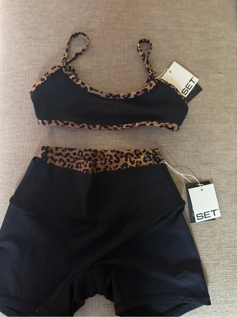 SET Active - AERALINE™ BREATHE CHEETAH CONTRAST BASE BRA AND CONTROL SHORTS - XS